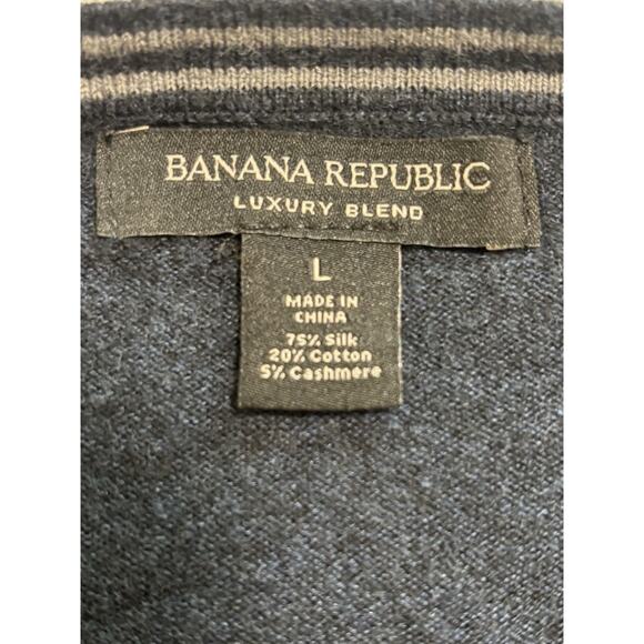 Banana Republic Luxury Blend Men’s Size Large Silk Cashmere Sweater Blue V-Neck - Picture 4 of 9
